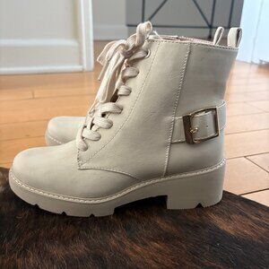 Naturalizer Cabaret Lace-Up Booties